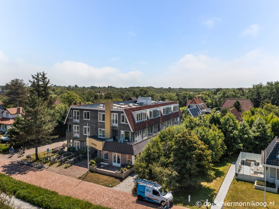 Boszicht 14, Koningsdag op Schiermonnikoog