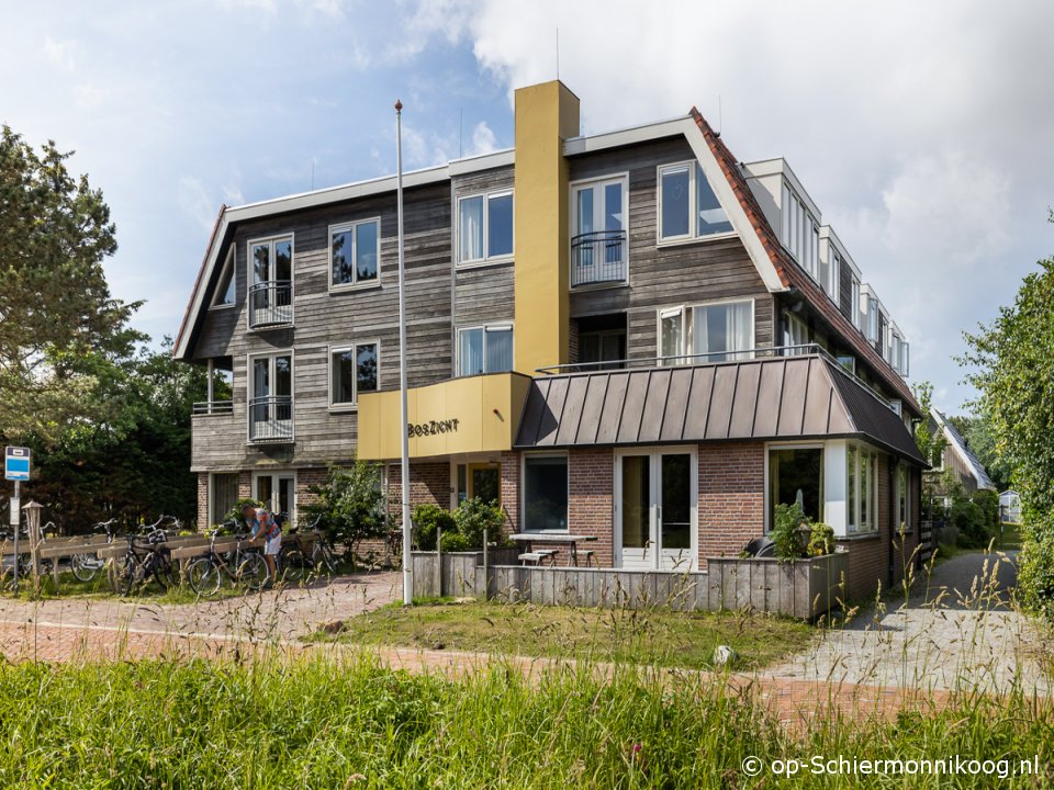 Boszicht 17, Koningsdag op Schiermonnikoog