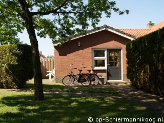 Buitenaanzicht Tuinhuisje Badweg 37